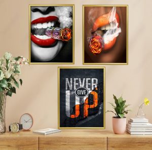 Never give up picture frame