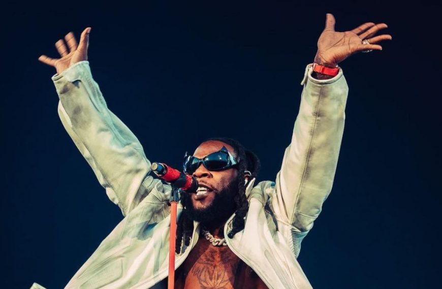 Burna boy ft 21 Savage - sitting on top of the world lyrics