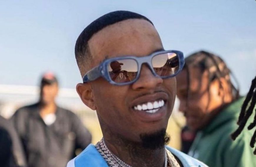 Tory Lanez sentenced to 10 years in jail for Mega Thee Stallion shooting