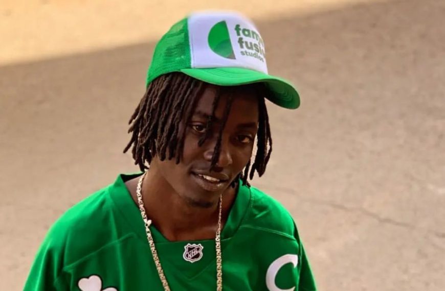Ebola Mkuu - Luku Lyrics