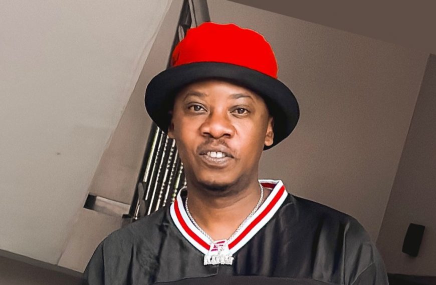 Chege feat D Voice & Billnass - Sir God lyrics