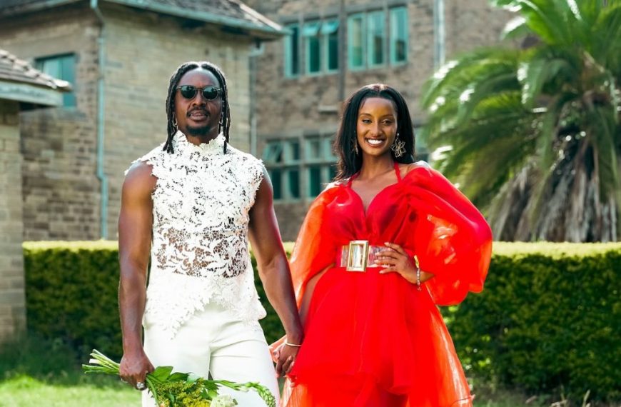 Savara - Show You Off Lyrics