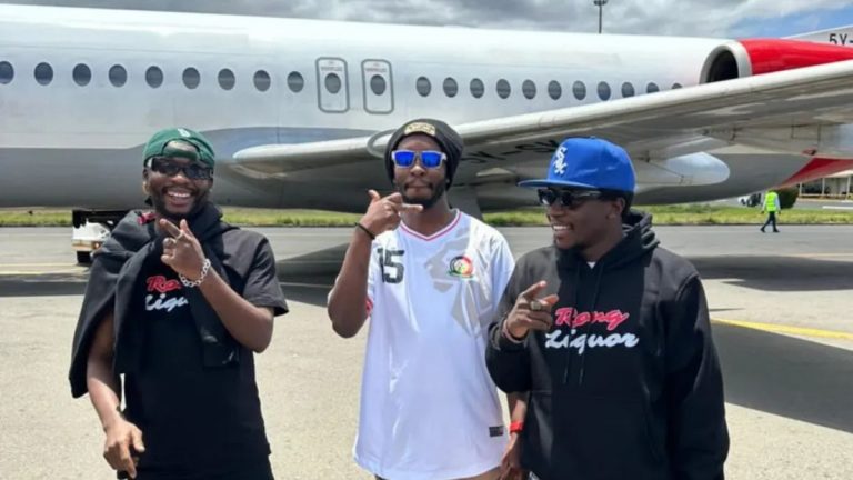 Wakadinali - Nyuria Lyrics